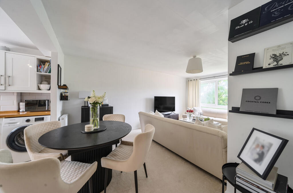 1301570-16-683869...