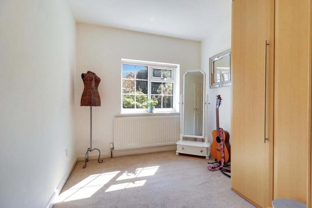 27- Rob Hammond EweMove Pontefract