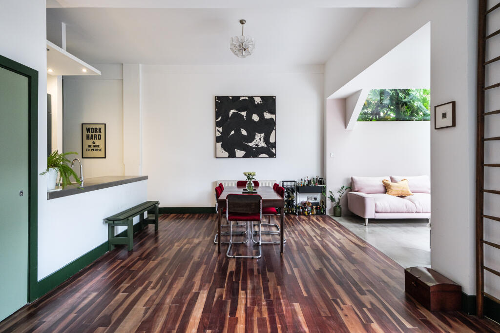 SUNLIGHT-SQUARE-1 (9).jpg