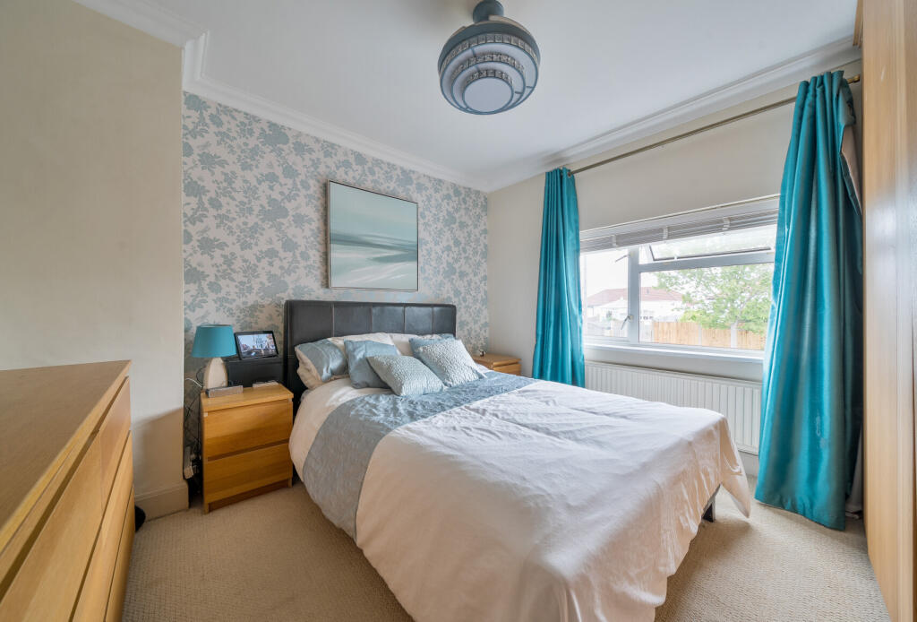 1332062-9-688aa1b...