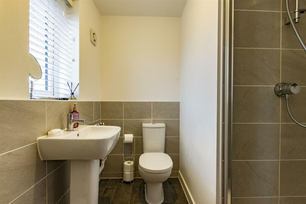 En Suite Shower Room