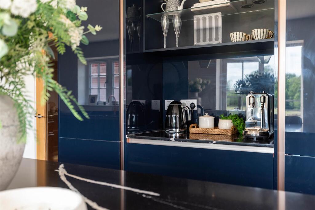 Kitchen/Dining/Family