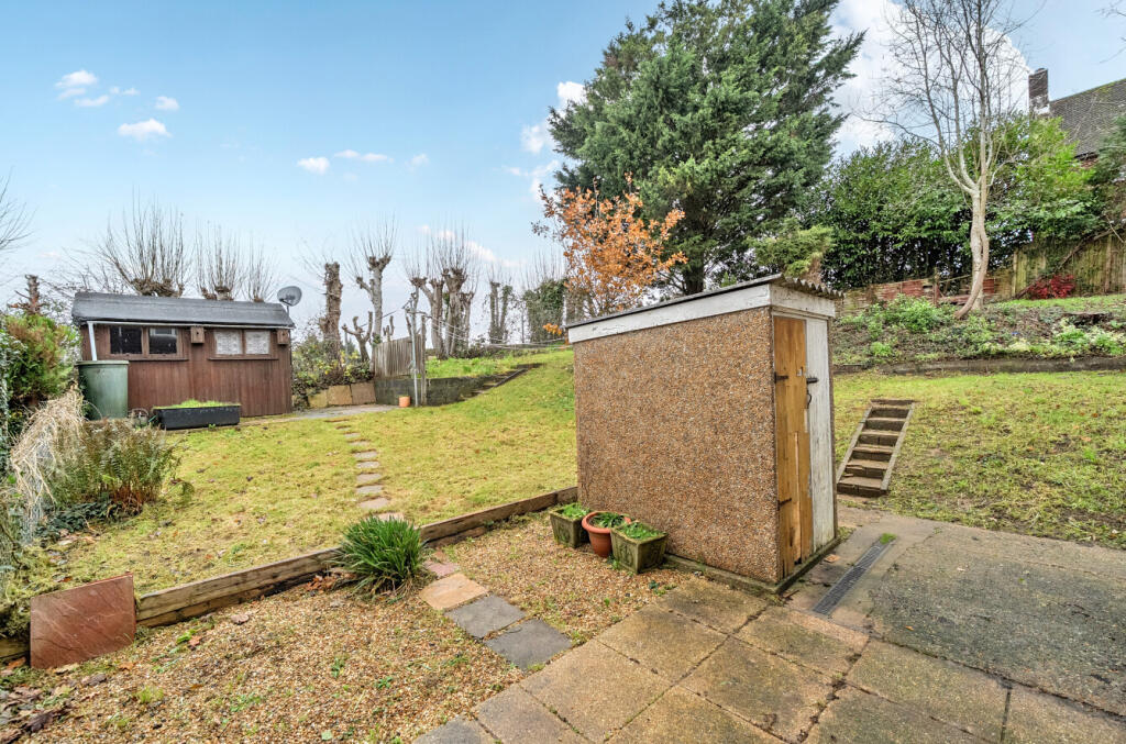 1384665-5-6936ca2...