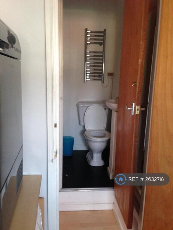 Shower Room + Wc