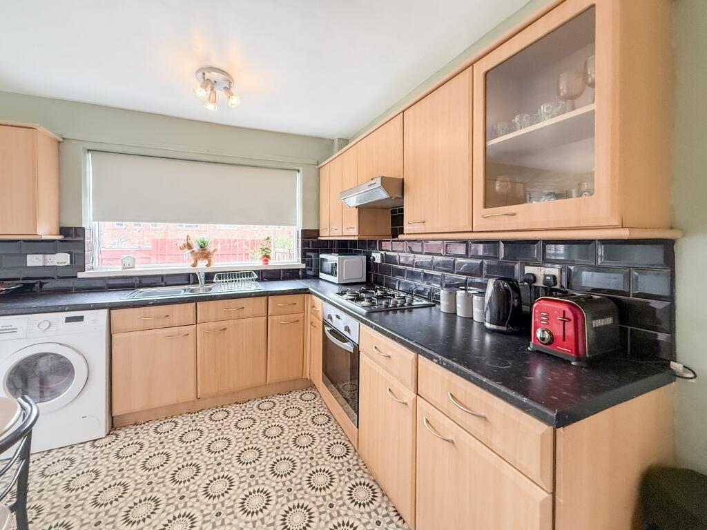 Breakfasting Kitchen