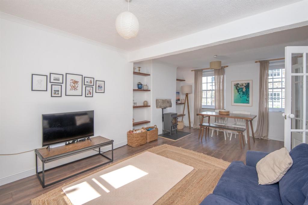 Living Room.jpg