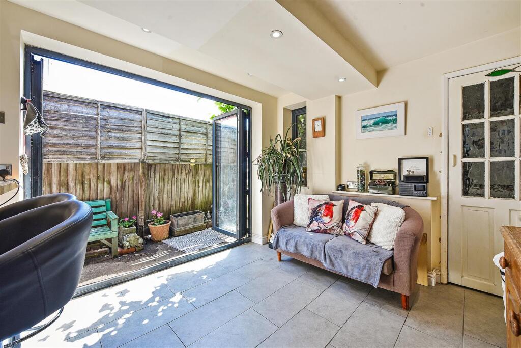 Waterloo Terrace, Anna Valley, Andover