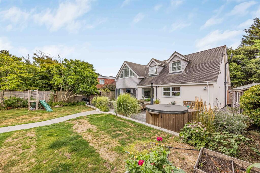 7 Hollow Lane, Hayling Island-Small-PorticoMarketi