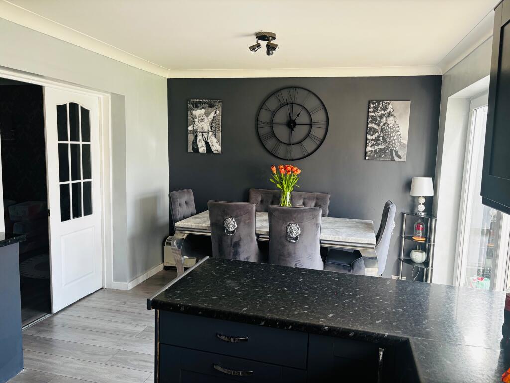 Open Plan Kitchen &amp; Dining Room