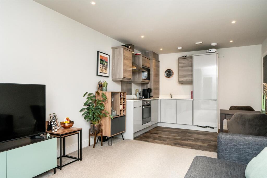 Kitchen/Lounge