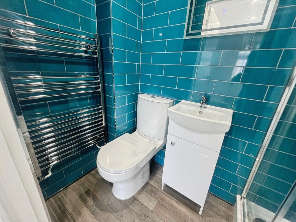 En-suite Bathroom