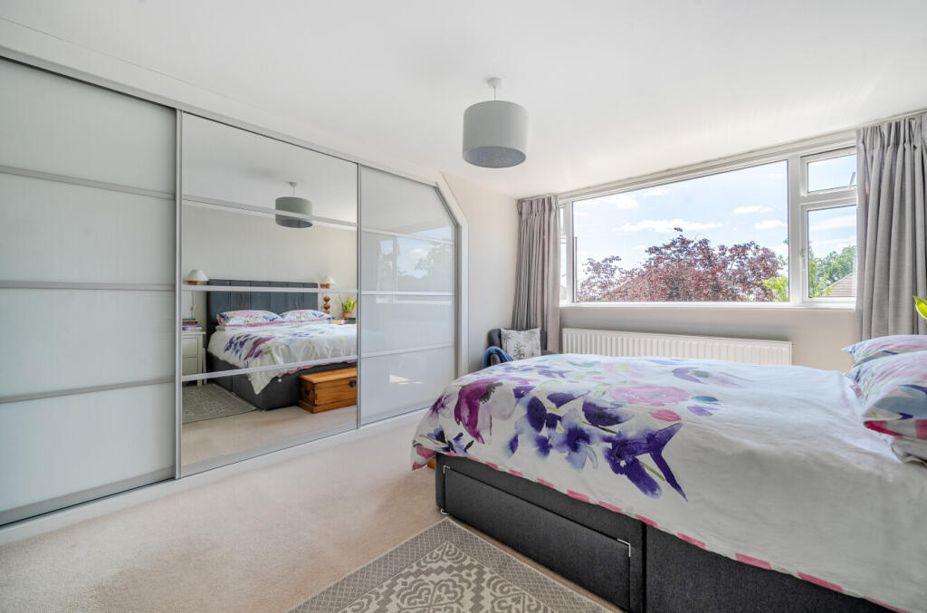 1326323-15-687793...