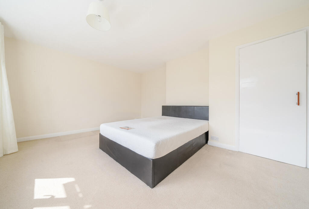 1330403-13-688b49...