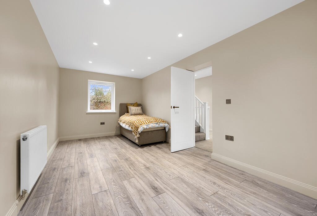 Spacious bedroom 3