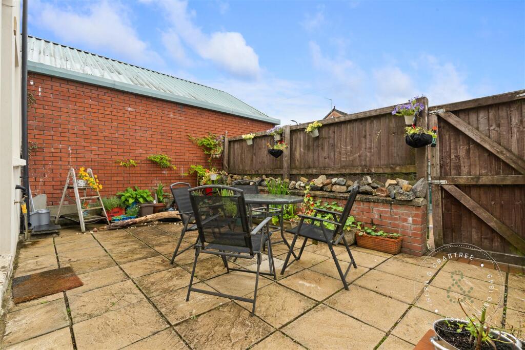 Neville Street, Hern Crabtree (15).jpg