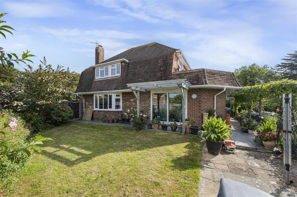 Side Elevation &amp; Garden