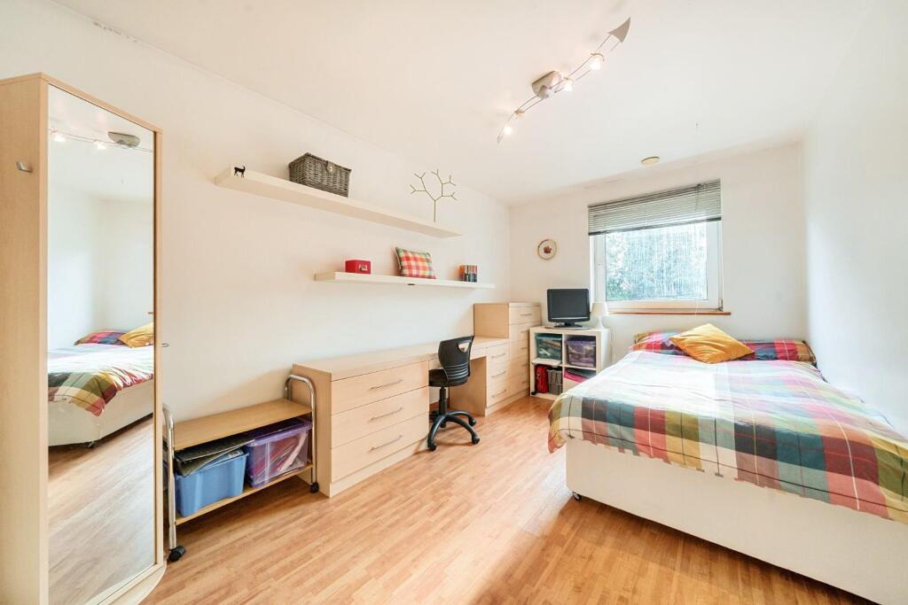 THIRD DOUBLE BEDROOM.jpg