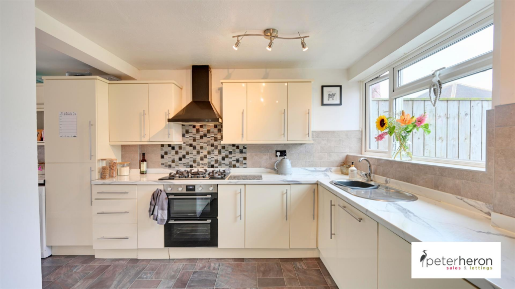 Breakfasting Kitchen