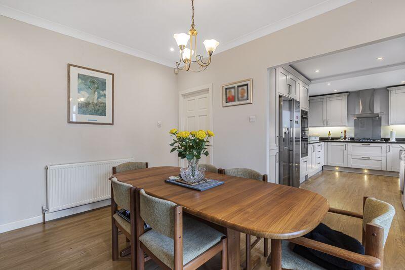 Kitchen / Dining Area