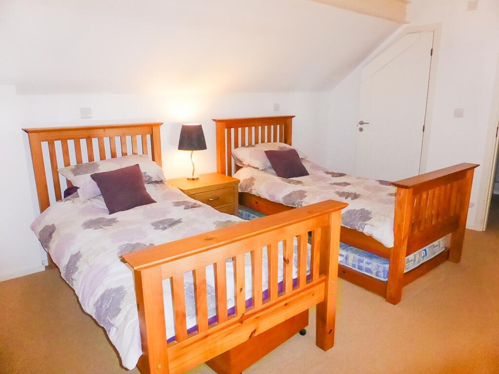 To Book A Viewing Call TPS Lostwithiel on 01208 87
