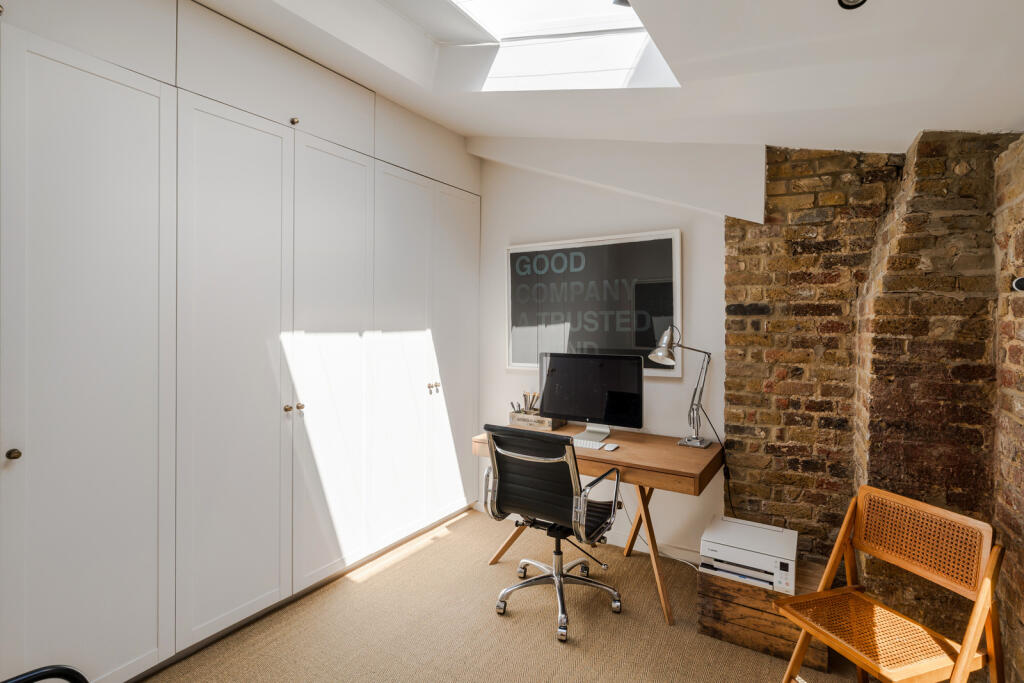 295407 - The Glass House-34.jpeg