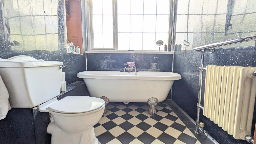 PXL_20250822_113929121.MP~2