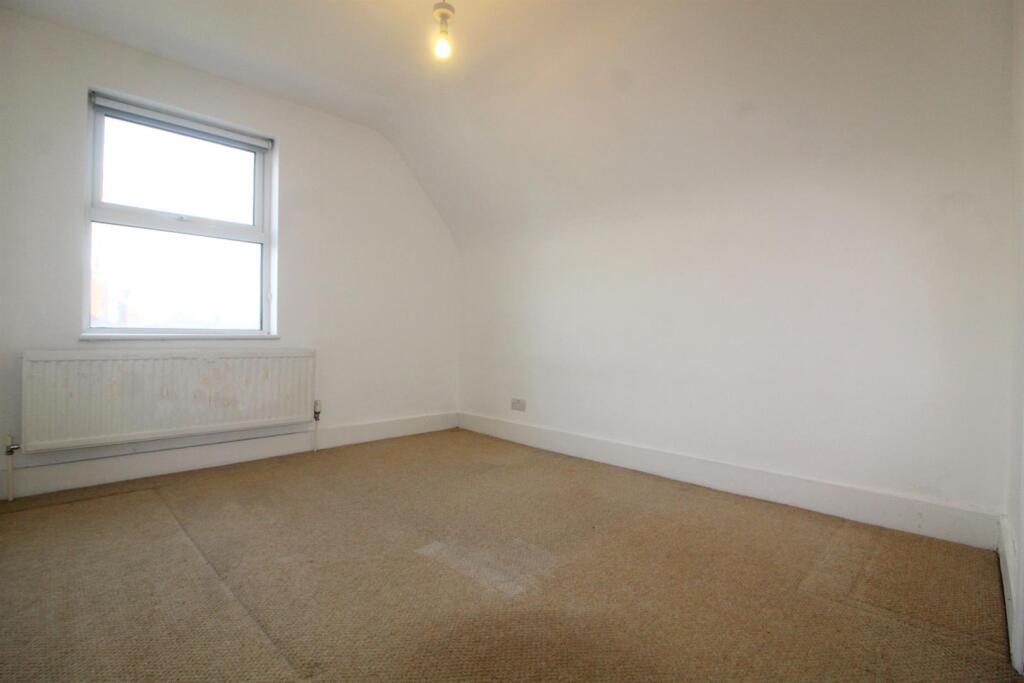 e Bedroom.jpg