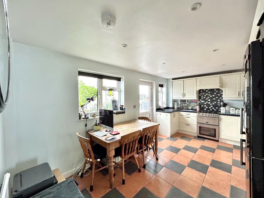 Kitchen 1
