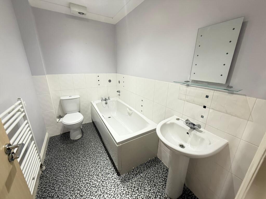 12 Newton Grange Bathroom