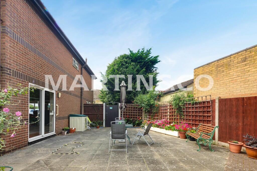 13_Communal Garde...