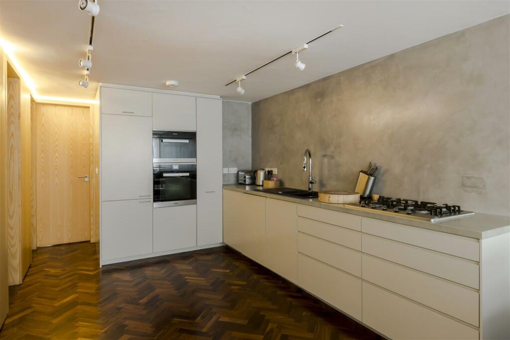 Kitchen-7.jpg