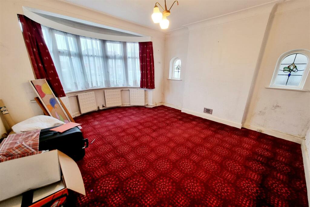 FRONT RECEPTION ROOM: