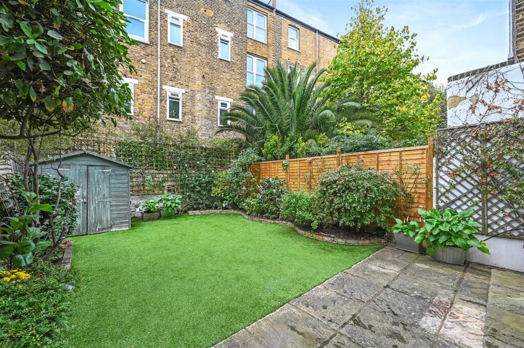 Westwick Gardens - GardenA1 (1).JPG