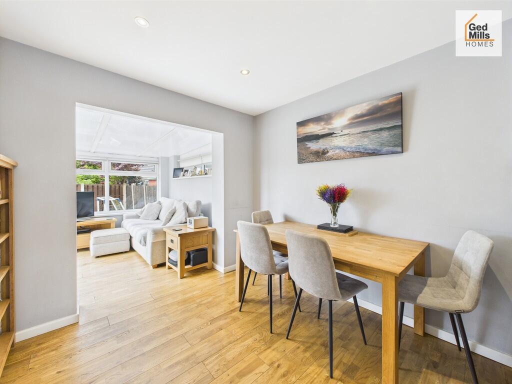 CAM04261G0-PR0053...