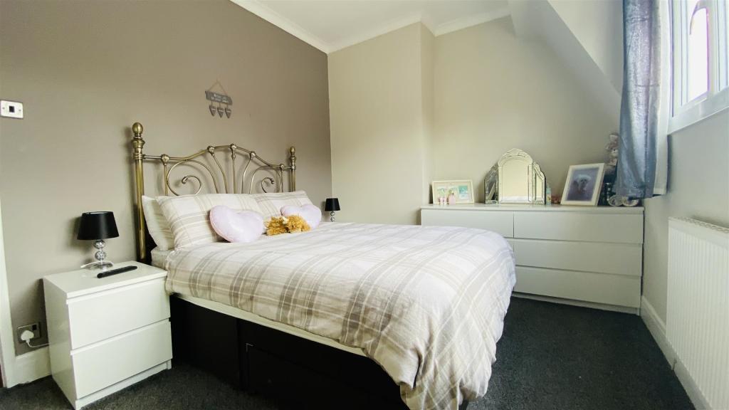 Main Bedroom 2.jpeg