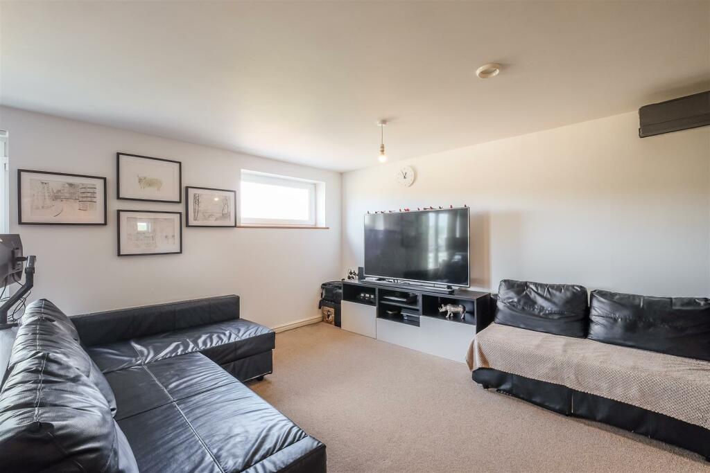 Kitchen/Living Room