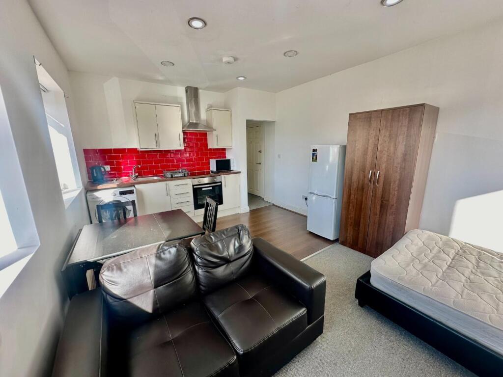 Studio Apartment