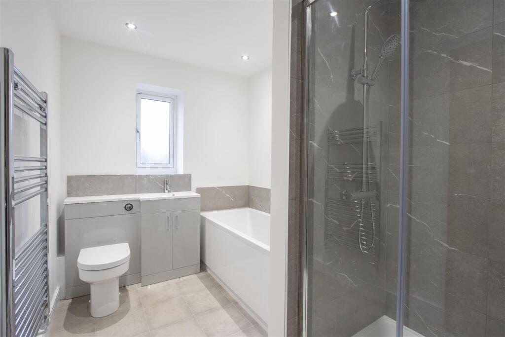 Family bathroom .jpg