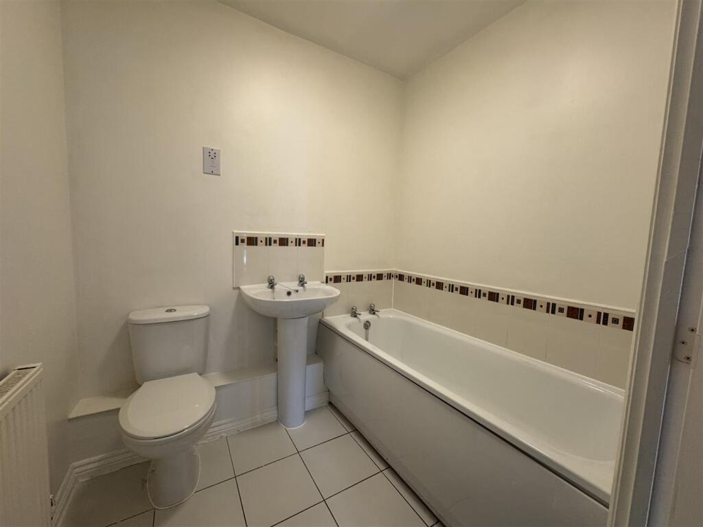 Bathroom.jpg