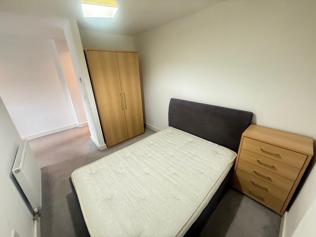 BEDROOM2