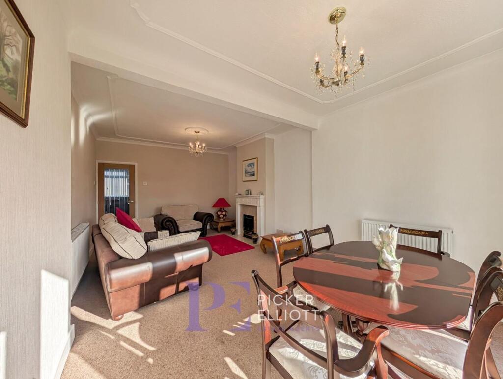 Extended Main Lounge