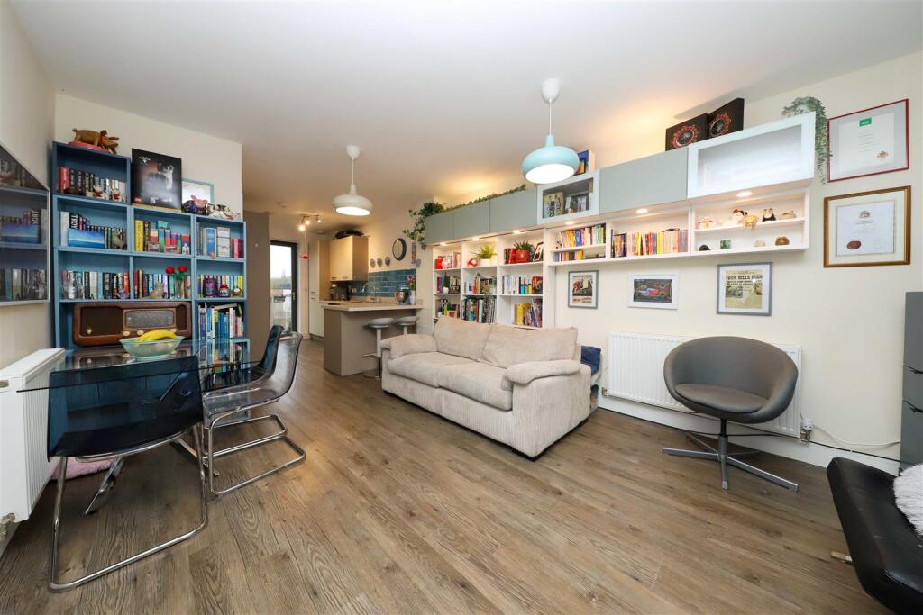 88 Churchill Road (9) copy.jpg