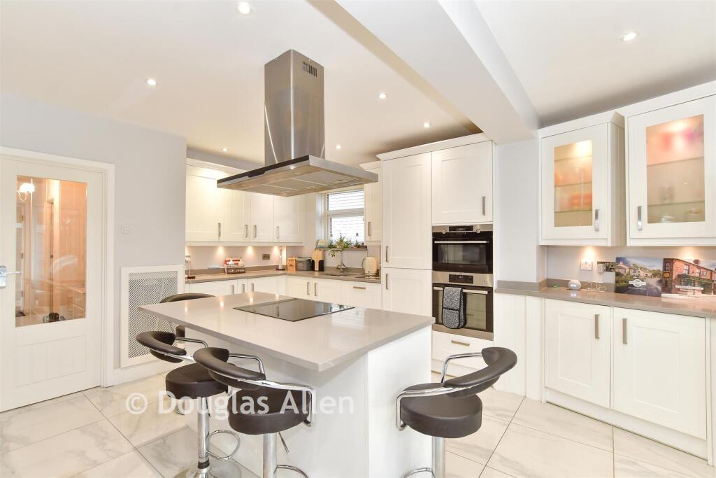 Kitchen/Diner/Lounge