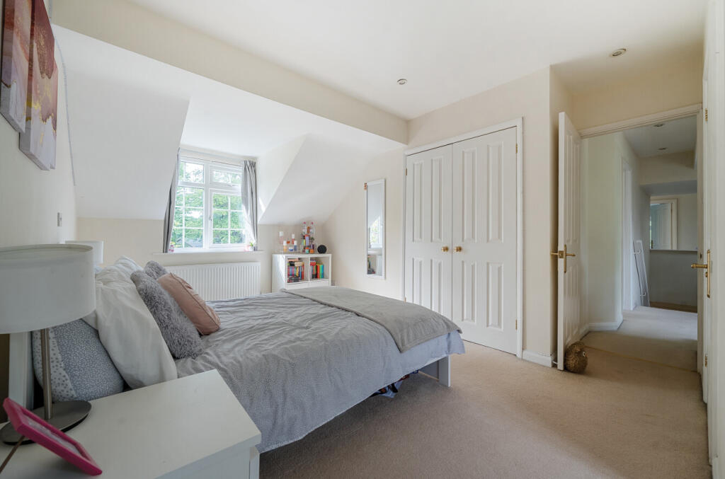 53-6813b45803943-...