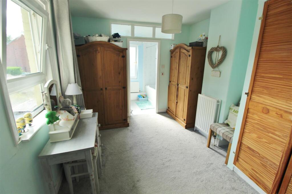 DRESSING AREA