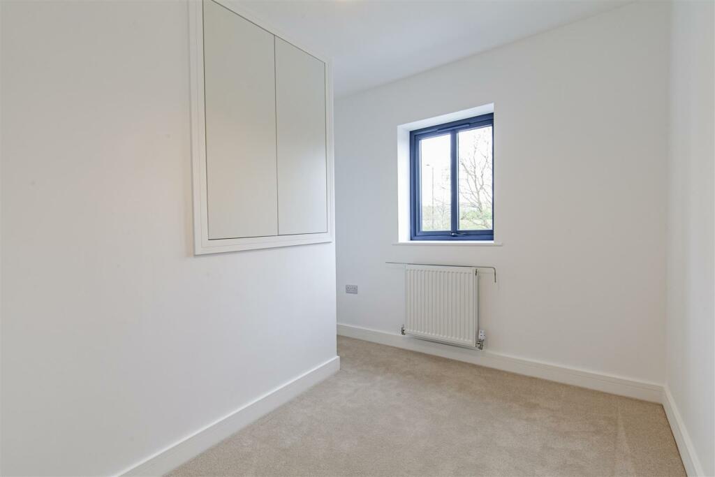 Bedroom 3-2.jpg