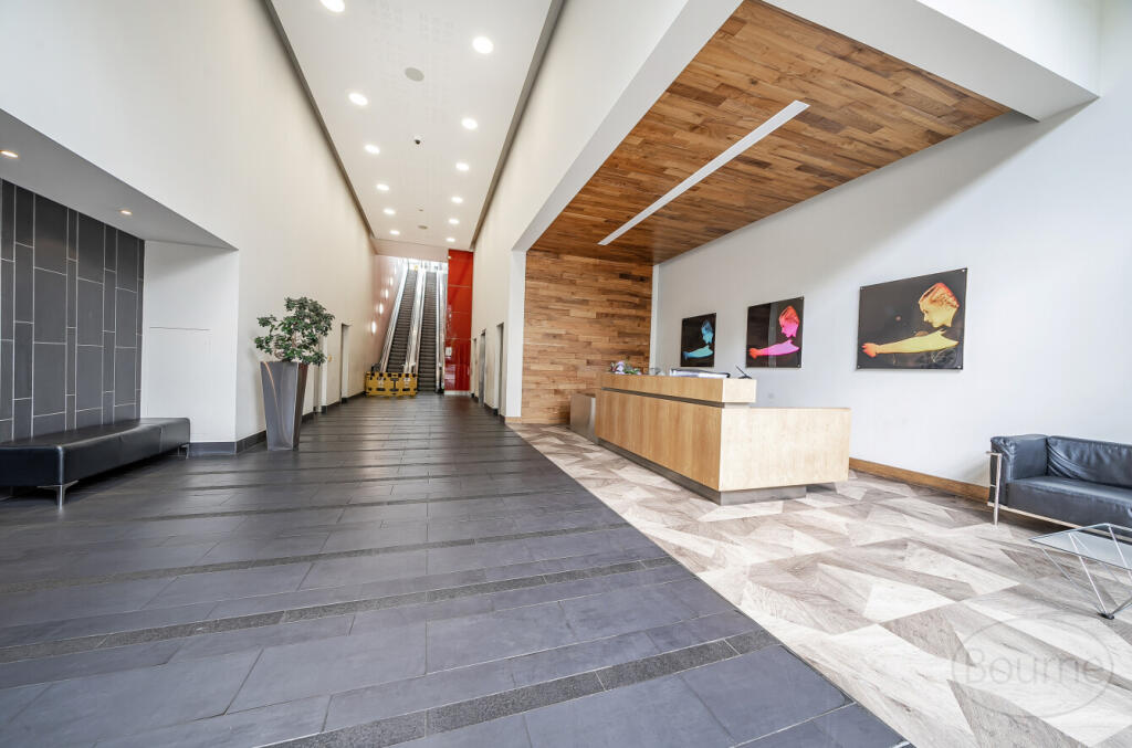 37e9d7f1-8f2a-4b2...