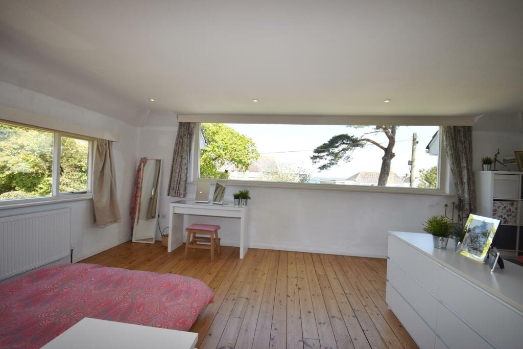 BEDROOM 1.JPG