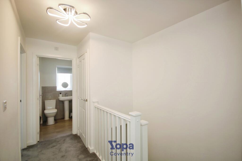 1a687967-First 20Floor 20Landing.JPG