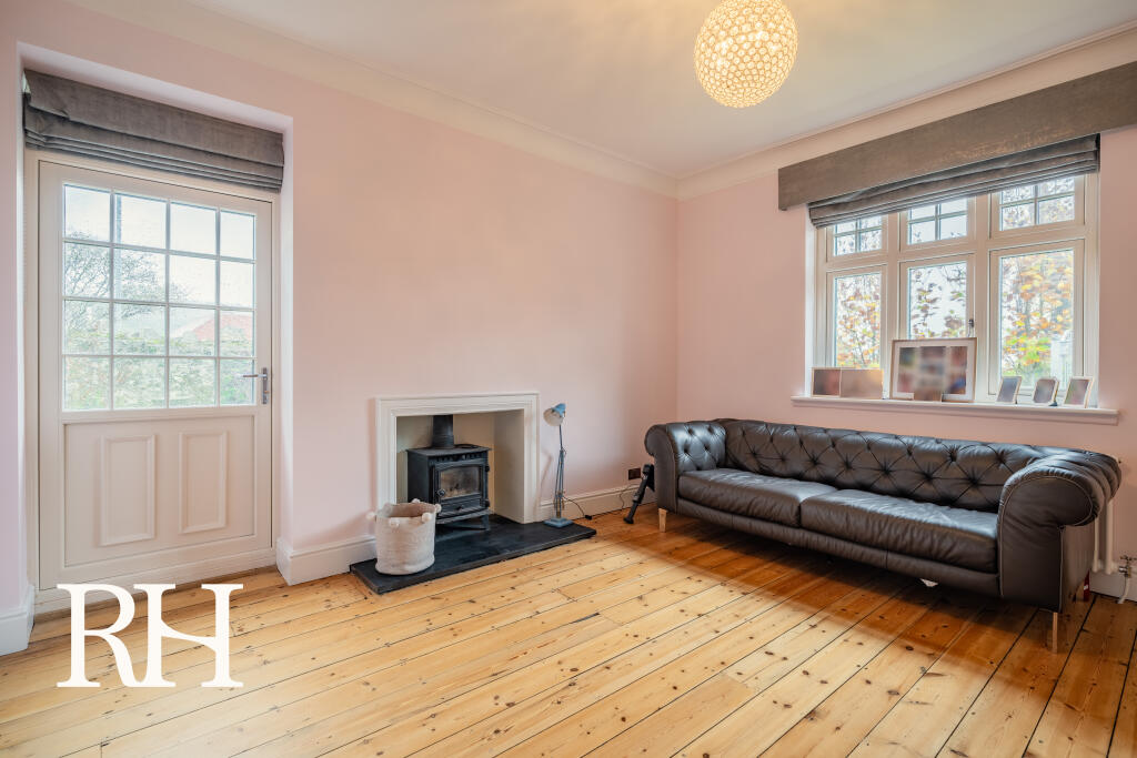 Living room 2